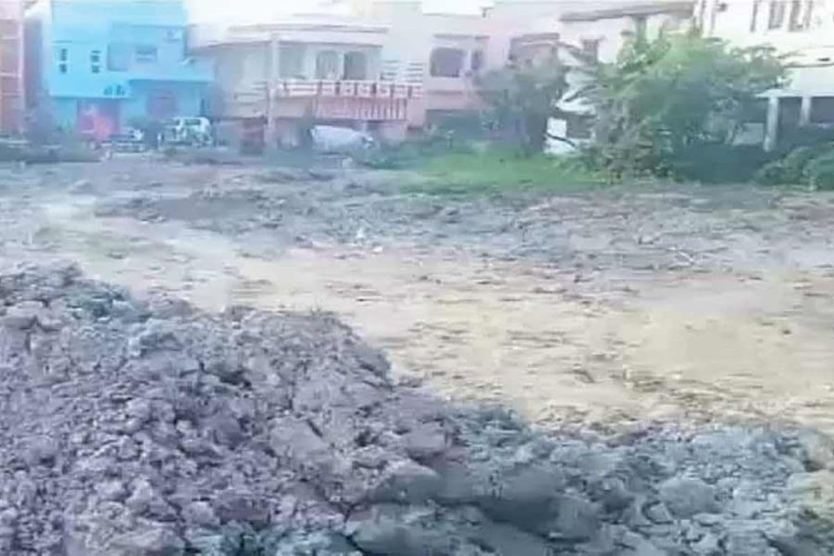 Bihar News: рднреВ-рдорд╛рдлрд┐рдпрд╛ рдХреЗ рдЦрд┐рд▓рд╛рдл рдкреБрд▓рд┐рд╕ рдХрд╛ рдмрдбрд╝рд╛ рдПрдХреНрд╢рди, 13 рдард┐рдХрд╛рдиреЛрдВ рдкрд░ рдЫрд╛рдкреЗрдорд╛рд░реА рд╕реЗ рд╣рдбрд╝рдХрдВрдк ┬а