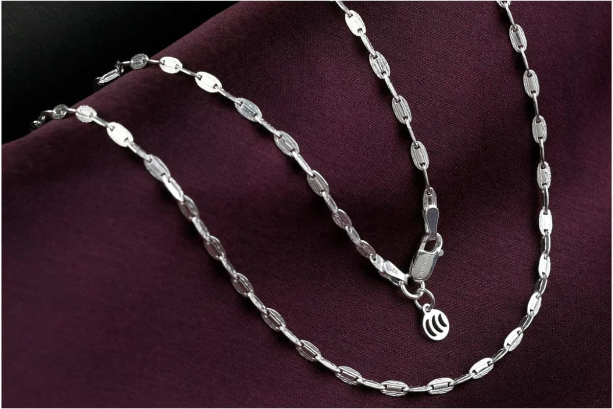 Latest Trendy Silver Chain Designs: प्यार के खूबसूरत लम्हों को सजाए लेटेस्ट ट्रेंडी सिल्वर चेन डिजाइन के साथ Latest Trendy Silver Chain Designs: प्यार के खूबसूरत लम्हों को सजाए लेटेस्ट ट्रेंडी सिल्वर चेन डिजाइन के साथ