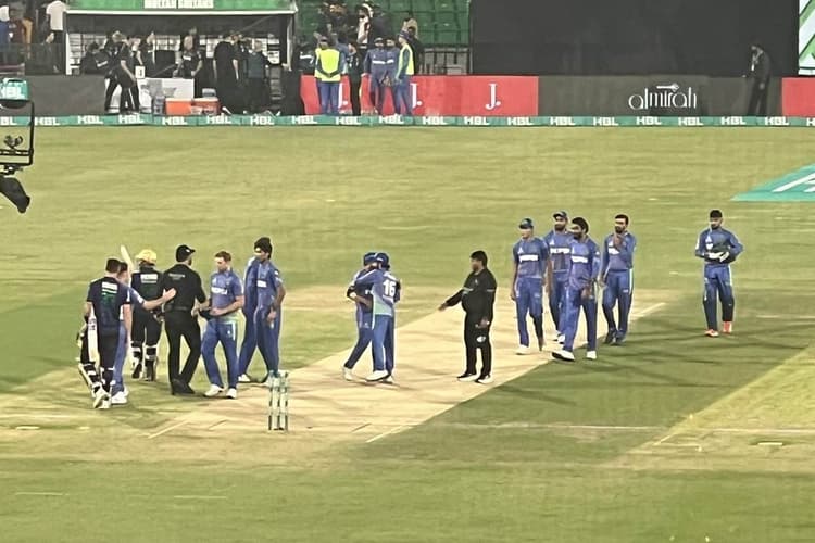 Operation Sindoor: भारत के ड्रोन हमले से रावलपिंडी स्टेडियम तबाह, PSL का मैच रद्द; मची अफरा-तफरी