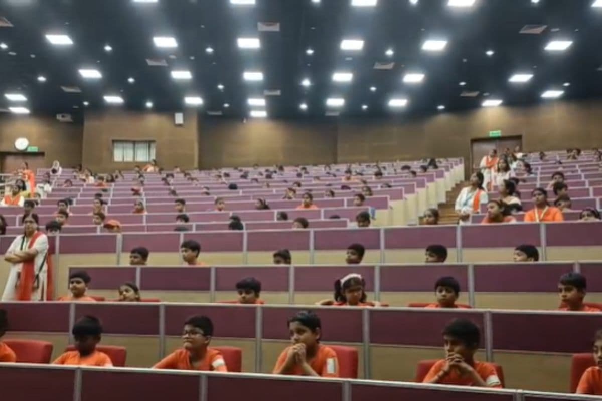 बिहार के बच्चों ने रचा इतिहास, 5 मिनट में सॉल्व कर दिए मैथ्स के 300 सवाल