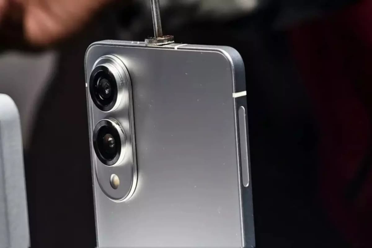 Samsung Galaxy S25 Edge हुआ लॉन्च: अब तक का सबसे पतला Galaxy फोन, फीचर्स देख उड़ जाएंगे होश!
