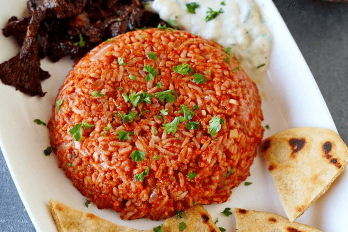 Chilli Garlic Tomato Rice Recipe: चिली गार्लिक टोमैटो राइस