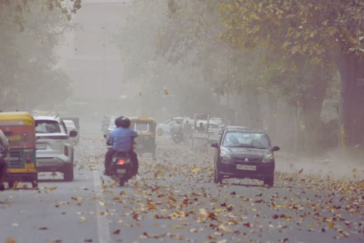 Bihar Weather: कोसी-सीमांचल में मौसम सुहावना तो पटना समेत कई जिलों में लू का प्रकोप, 18 मई के लिए जानें पूर्वानुमान