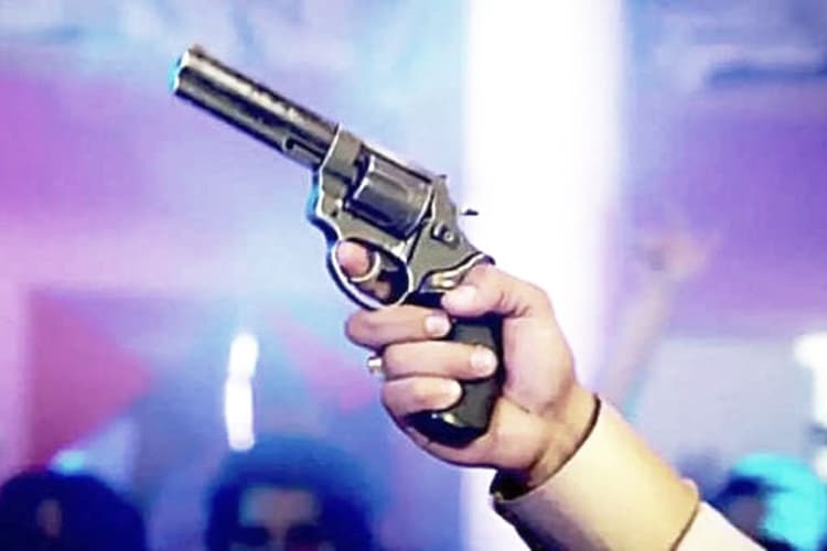 Patna News: पोते के बर्थडे की खुशी में दादा ने देसी कट्टे से की हर्ष फायरिंग, बच्ची को लगी गोली, फिर तो…