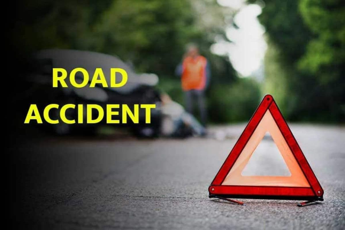Road Accident: हाई स्पीड ट्रक ने ले ली मासूम की जान, ग्रामीणों ने चालक को किया पुलिस के हवाले