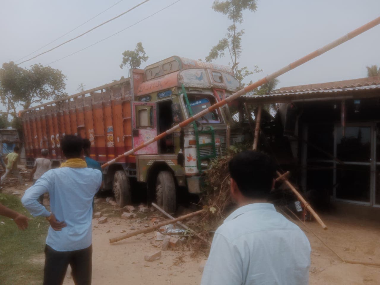saharsa road accident saharsa road accident