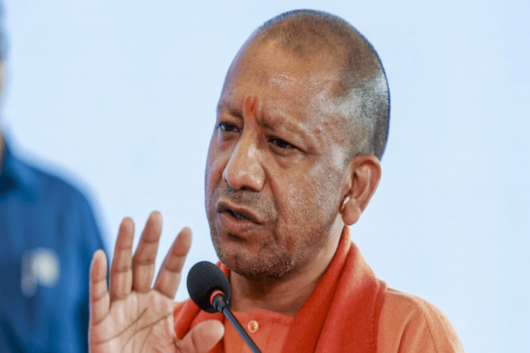 मिलावटखोरों पर योगी सरकार का बड़ा एक्शन: चौराहों पर लगेगी तस्वीर, सख्त कार्रवाई के निर्देश