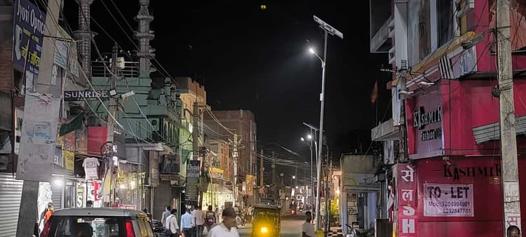 Giridih News: वक्फ संशोधन अधिनियम का विरोध : कई मोहल्लों में 15 मिनट पसरा रहा अंधेरा