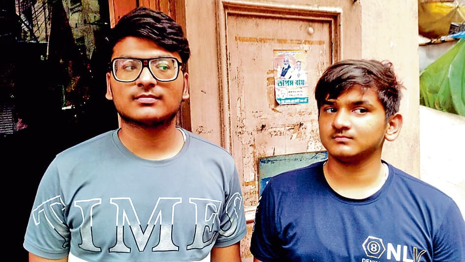 ‘फोन कर बचायी चाचा-चाची की जान’