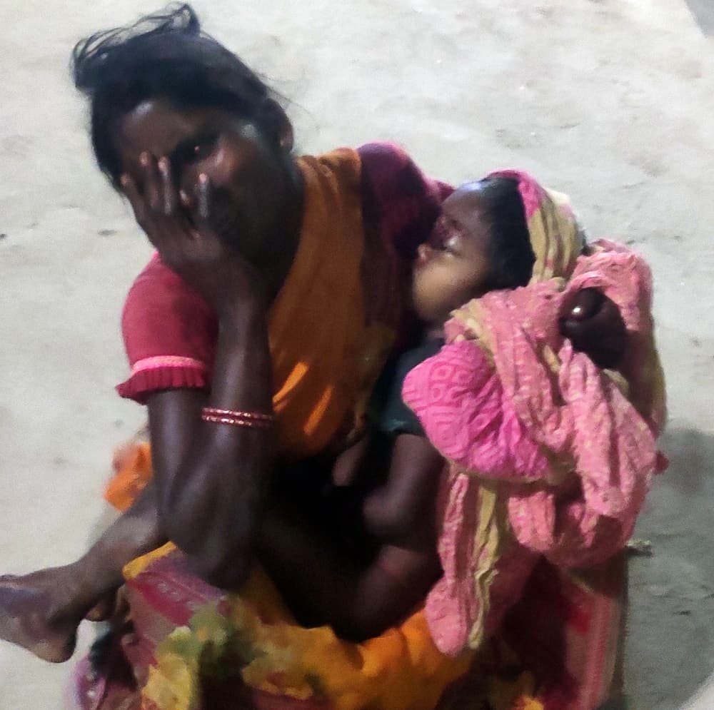 अनाज भरा ड्रम से दबकर चार साल के बच्चे की मौत