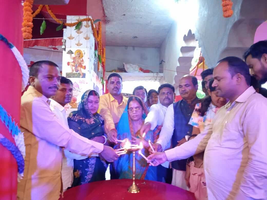 रहठा हनुमान मंदिर में शुरू हुआ अष्टयाम