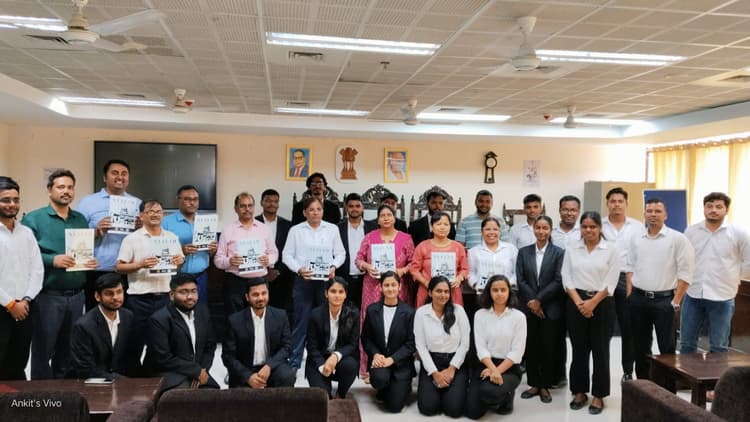 सीयूएसबी की लीगल एड क्लिनिक की पत्रिका न्यायम का विमोचन