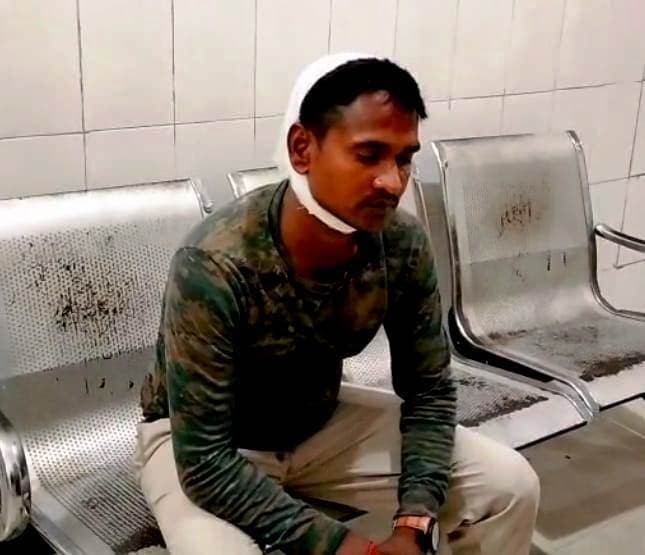 Aurangabad News : औरंगाबाद में बारातियों ने उत्पाद विभाग की टीम पर किया हमला