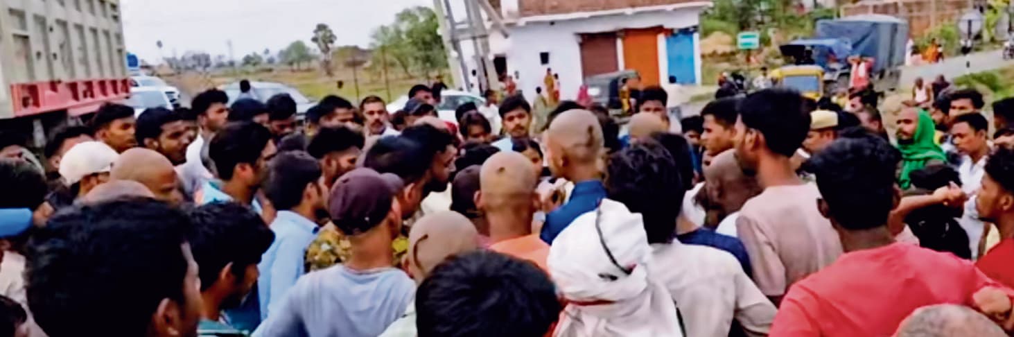 Jehanabad : घायल महिला के लिए पुलिस ने नहीं रोकी गाड़ी, जाम