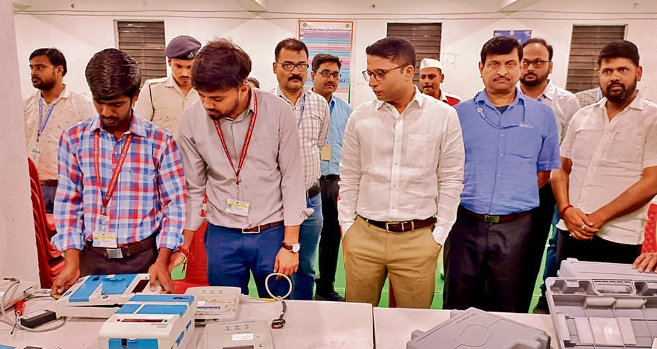 saran news. चुनाव आयोग के एसओपी का सख्ती से करें अनुपालन: डीएम