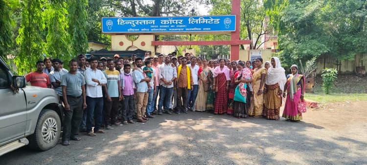 East Singhbhum News : सुरदा फेस टू के मजदूरों के समायोजन पर प्रबंधन राजी, सूची मांगी