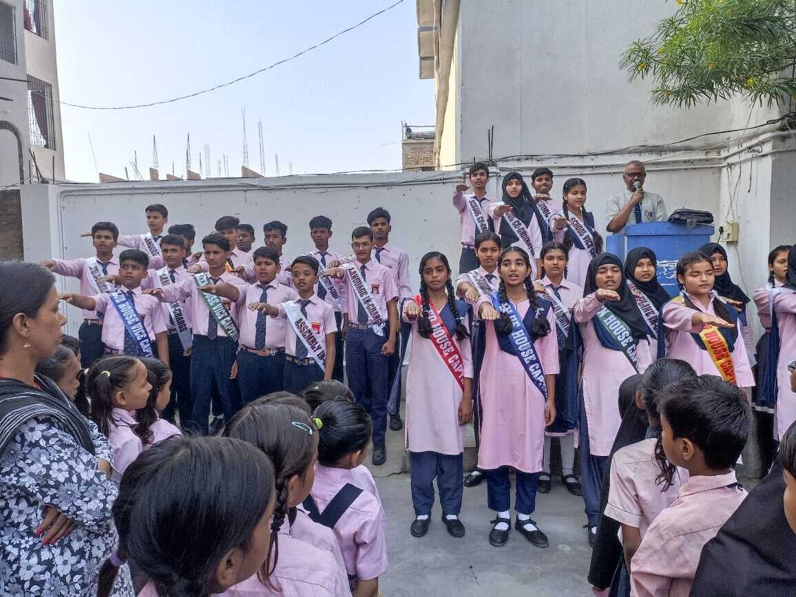 Motihari: टीआइएस में हुई बाल संसद की चुनावी प्रक्रिया