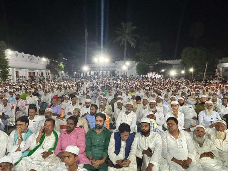 Motihari: वक्फ कानून के खिलाफ चलेगा लगातार अभियान : मो. रहमानी