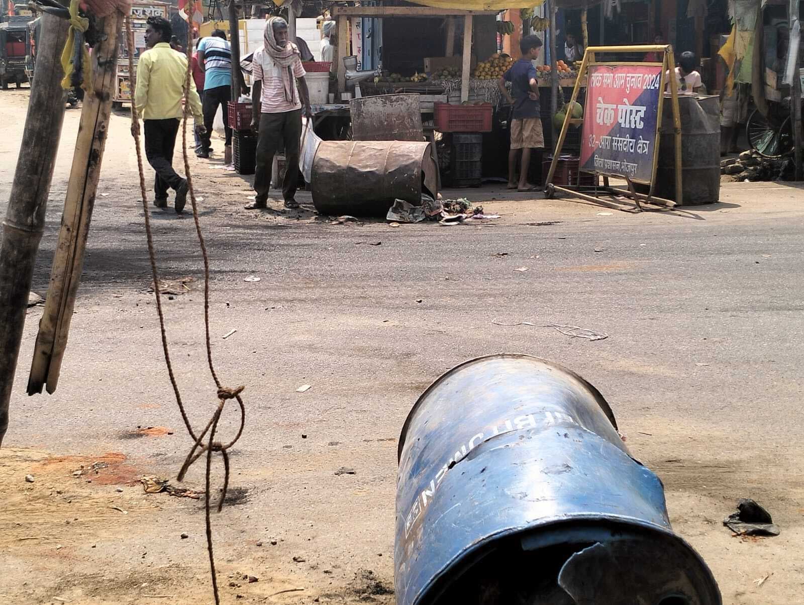 ट्रक की चपेट में आने से युवक की मौत