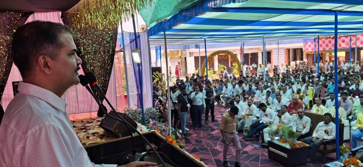 विकसित बिहार के लिए शिक्षित होना बेहद जरुरी - विकास वैभव