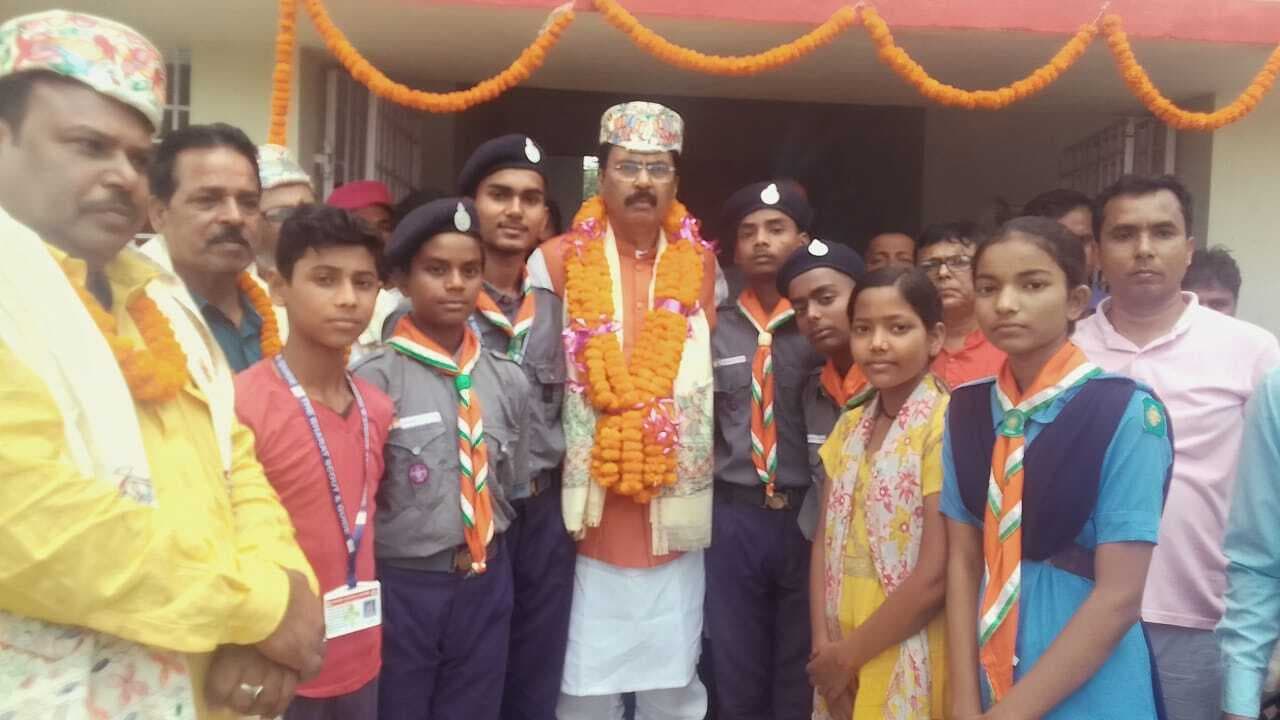 Darbhanga News: सभी स्कूलों में नियमित रूप से संचालित हों स्काउट गाइड के कार्य