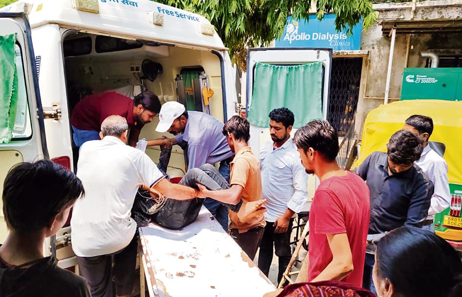 Jehanabad : मां के डांटने पर किशोरी ने खाया जहर, पीएमसीएच रेफर