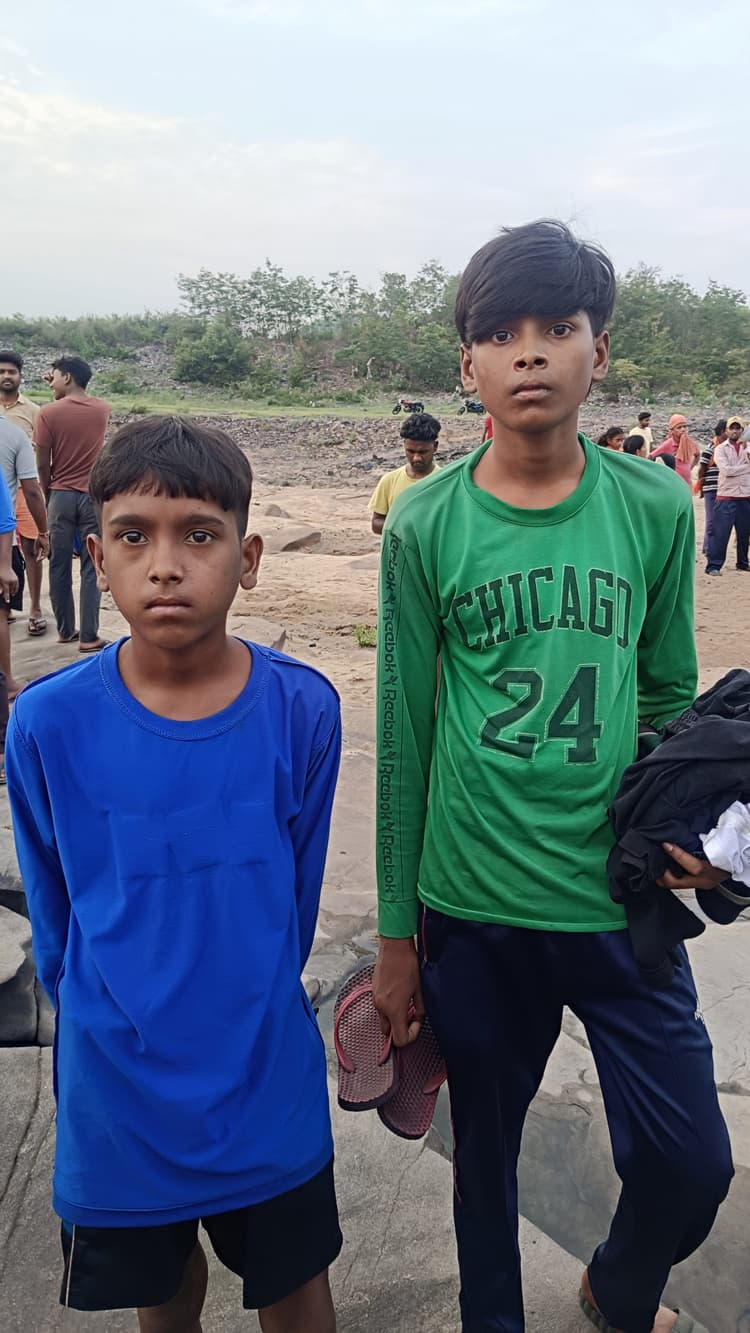 Bokaro News : नदी में तीन बच्चे डूबे, एक की मौत