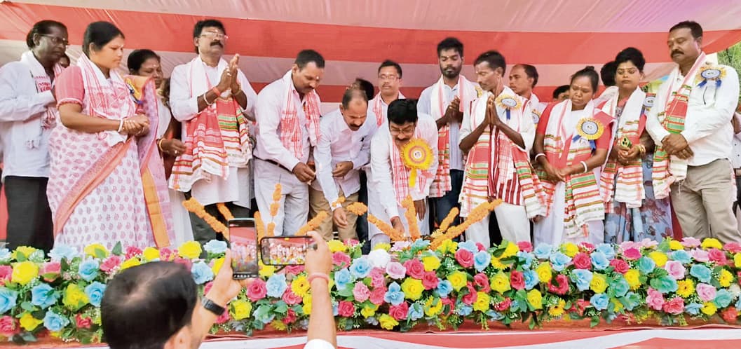 ranchi news : रांची में सरना प्रार्थना सभा, विधायक सुरेश बैठा ने कहा : जल, जंगल और जमीन का संरक्षण जरूरी