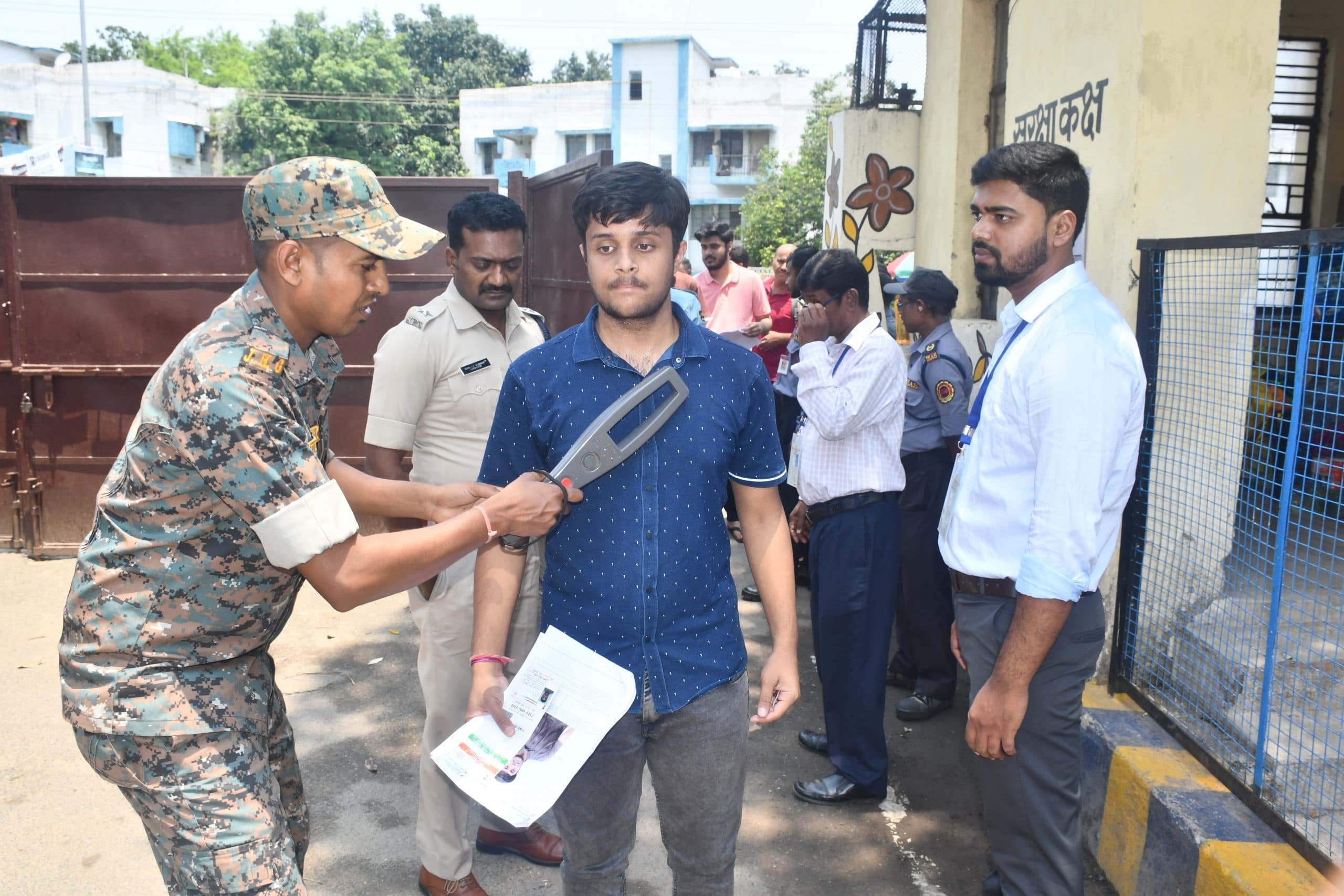 Bokaro News : 2804 अभ्यर्थियों ने दी नीट की परीक्षा, 76 रहे अनुपस्थित