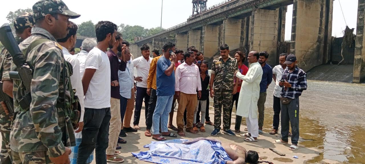 Bokaro News : दो दिनों से लापता युवक का शव नदी में मिला