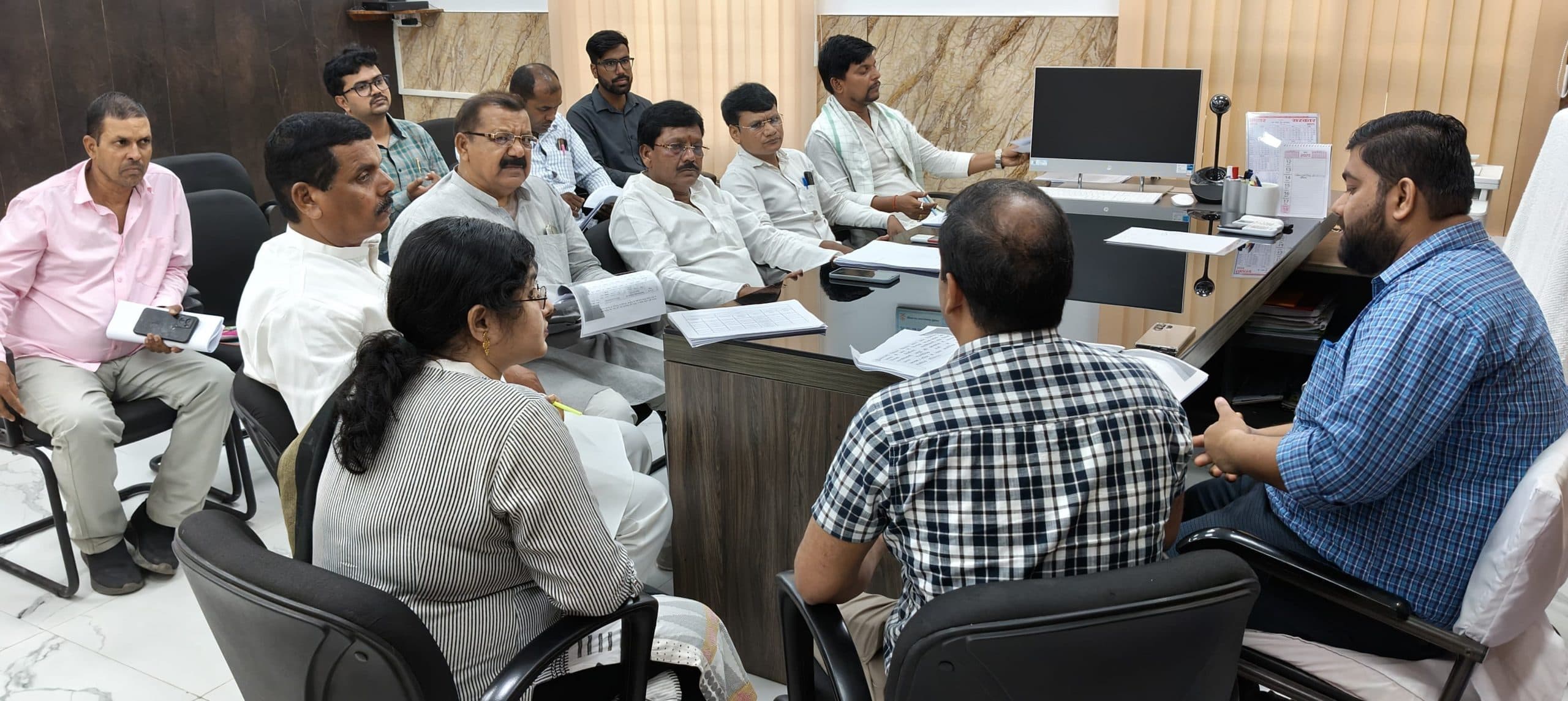 जमुई में 1,71,874 पुरुष, तो 1,59,789 हैं महिला मतदाता