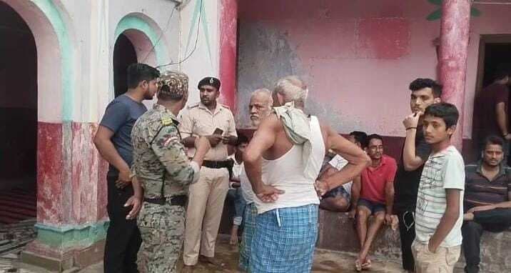 पुजारी मंदिर से भगवान का मुकुट लेकर फरार, थाना में प्राथमिकी