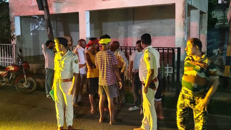 हत्या के पीछे का कारण बाप-बेटे के बीच कई वर्षों से चल रहा विवाद