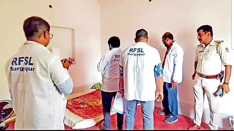 रानीगंज में विवाहिता की संदिग्ध मौत की जांच तेज, फोरेंसिक टीम ने जुटाये अहम सुराग, पति समेत पांच अरेस्ट