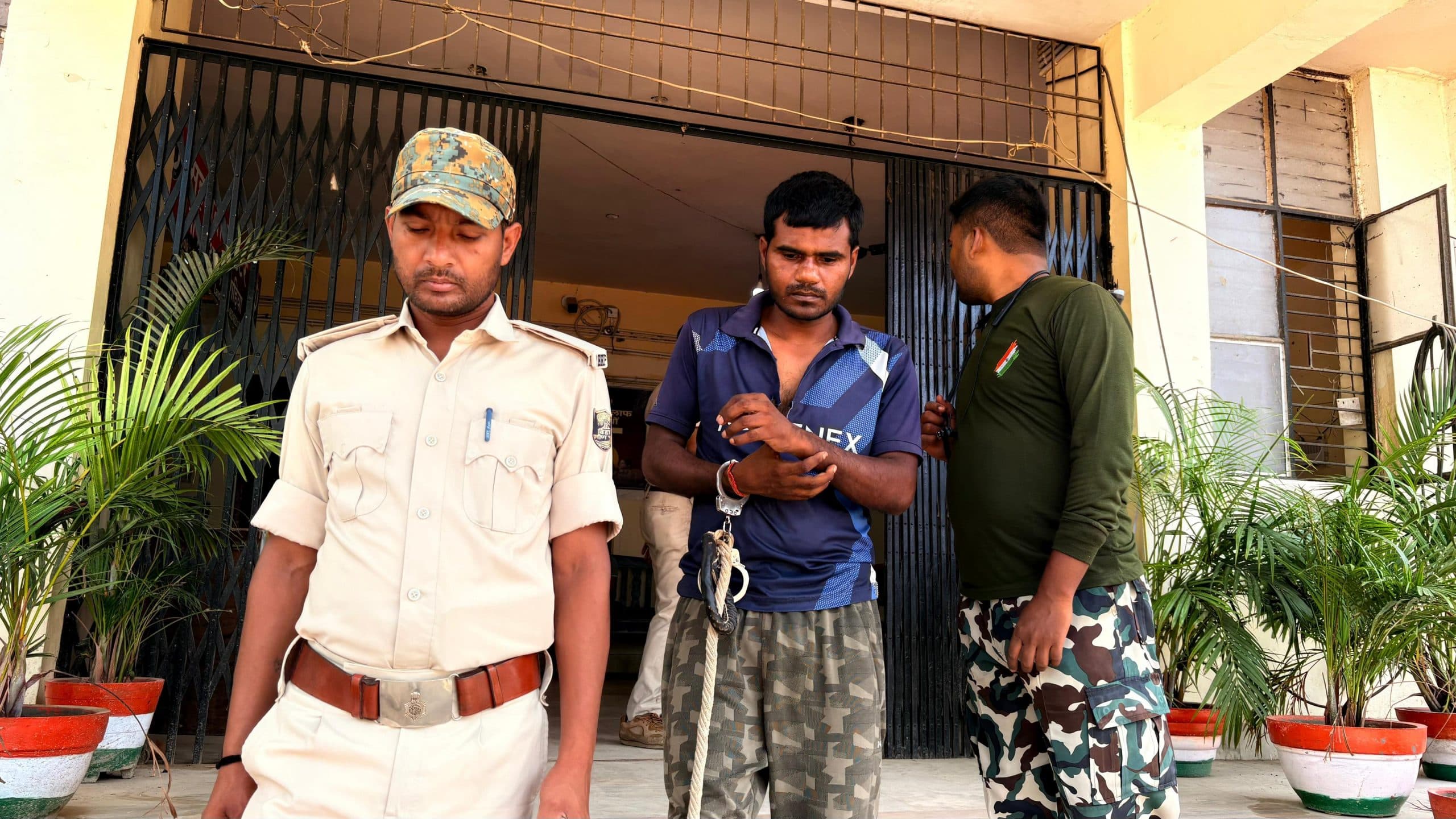 किशोरी के साथ छेड़खानी मामले में आरोपित गिरफ्तार