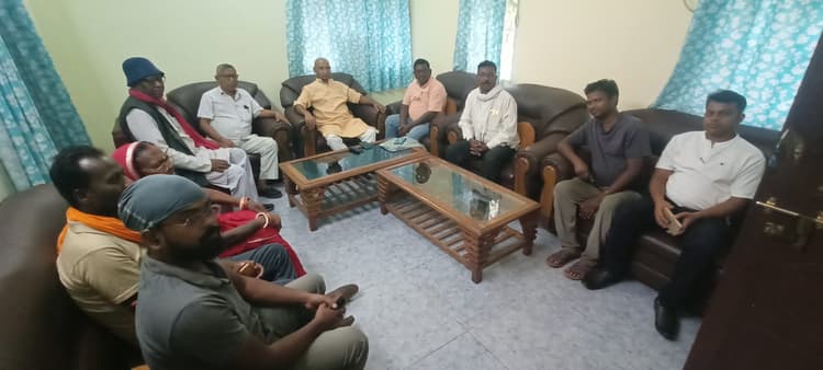 चितरा : 20 मई की हड़ताल को लेकर किया विमर्श