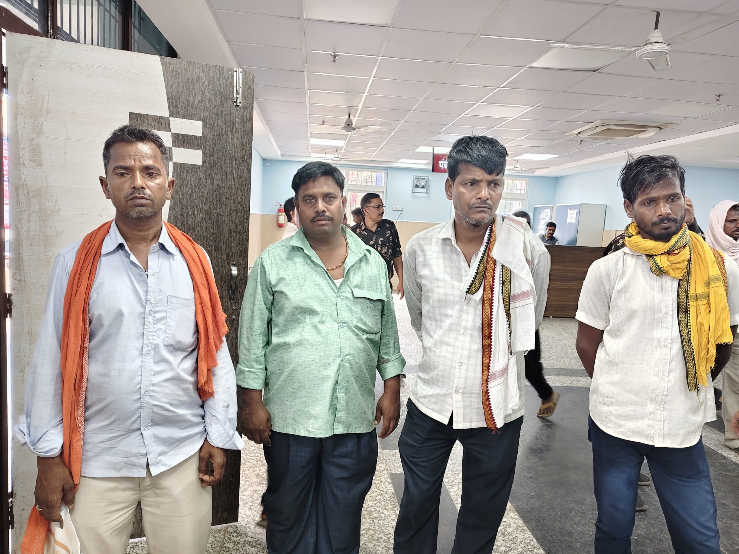 सड़क हादसे में जख्मी किशोर की मौत, घर में कोहराम