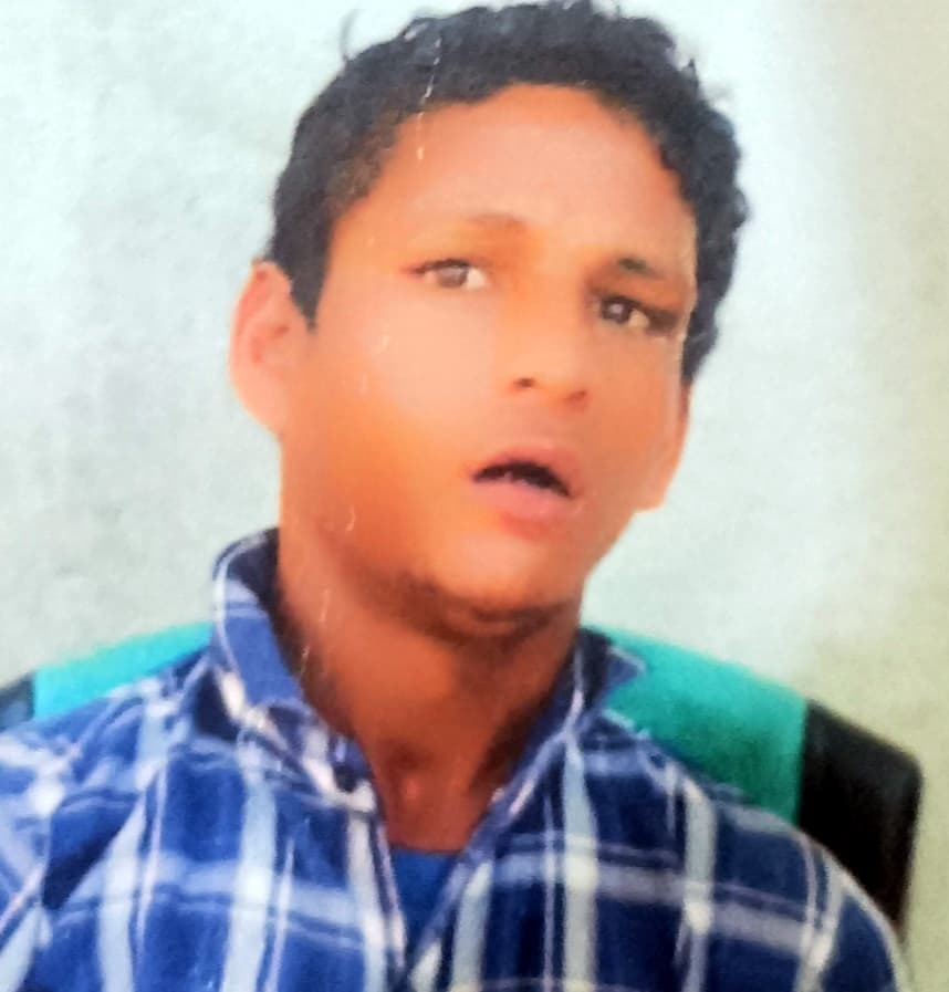 पुत्र के गुमशुदगी को लेकर थाना में आवेदन