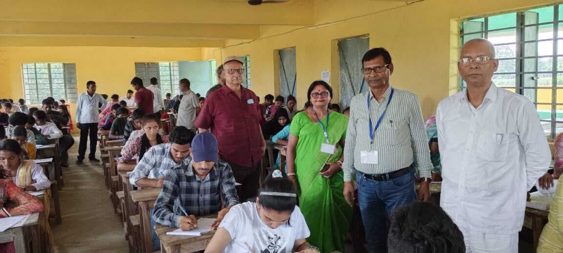 उड़नदस्ता टीम ने किया परीक्षा केंद्र का निरीक्षण