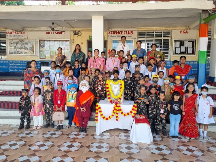 Giridih News :गुरुदेव रवींद्रनाथ टैगोर की जयंती मनी