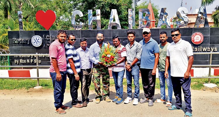 Chaibasa Newsc : आदिवासी युवाओं को फिल्म से जोड़ने का प्रयास