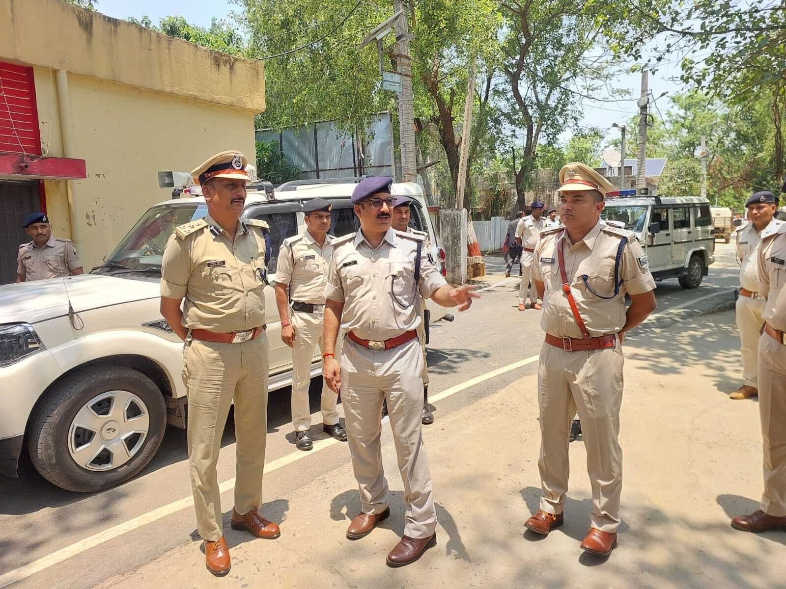 मुंगेर प्रक्षेत्र के डीआईजी ने किया साइबर थाना निरीक्षण