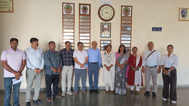 अमरावती के डिग्री कॉलेज ऑफ फिजिकल एजुकेशन के प्रतिनिधिमंडल का सीयूएसबी भ्रमण