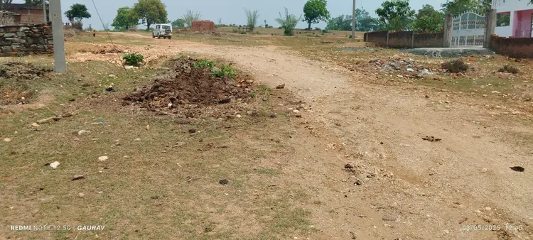 Giridih News :दो पंचायत को जोड़ने वाली सड़क जर्जर, लोगों को परेशानी