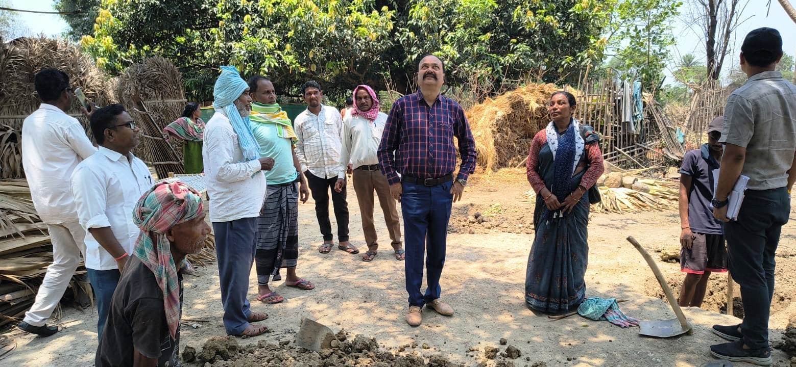 बीडीओ ने बिरसा हरित ग्राम योजना का किया निरीक्षण