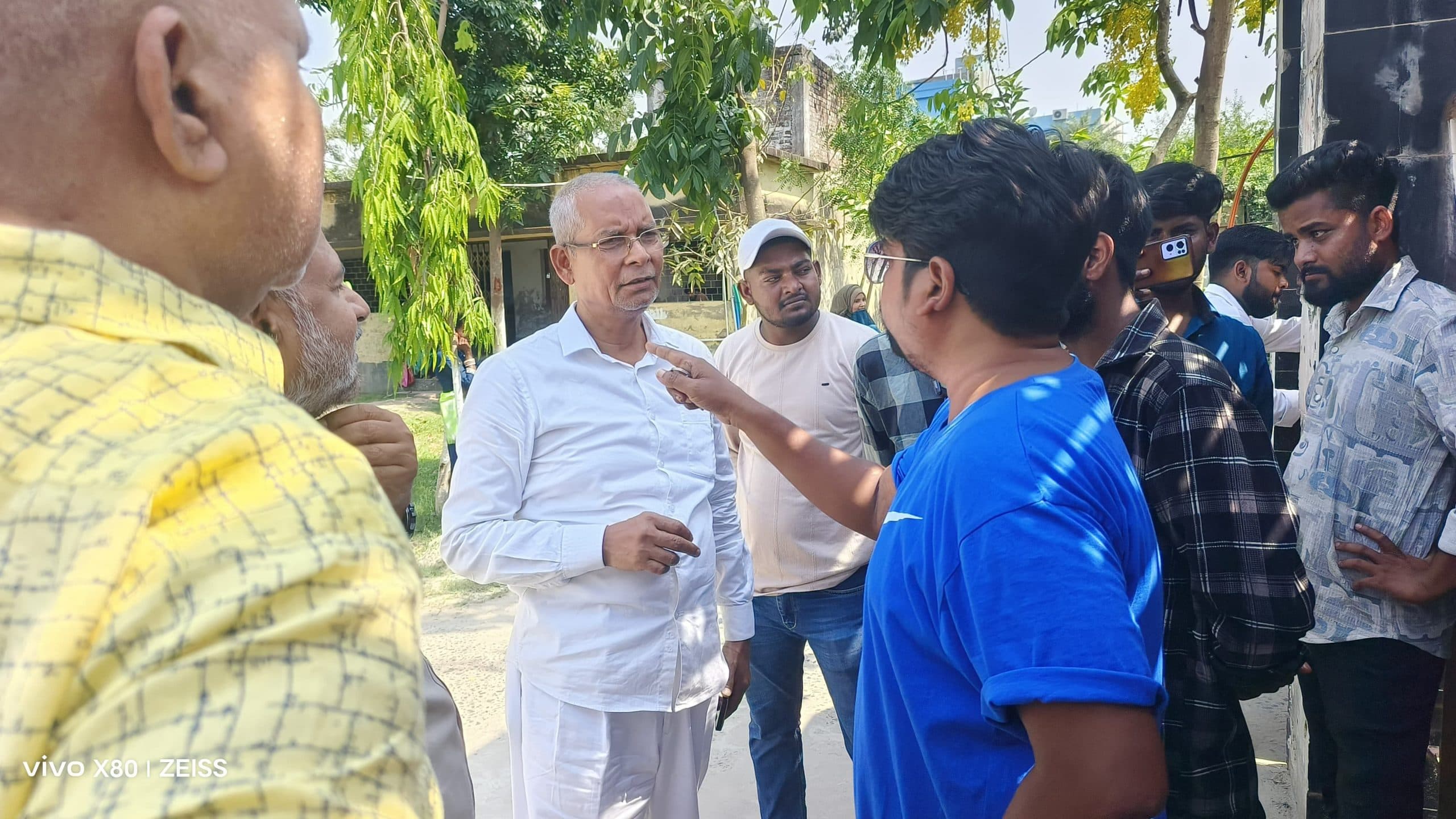 केबी झा कॉलेज में उड़नदस्ता टीम के आने से दस मिनट पूर्व जेनरेटर खराब