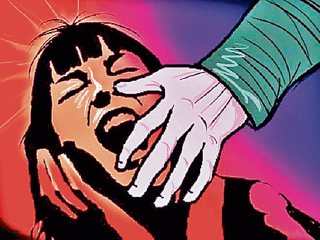 Deoghar news : शादीशुदा दो महिलाओं के साथ दुष्कर्म की घटना, केस दर्ज कर आरोपितों की तलाश में जुटी पुलिस