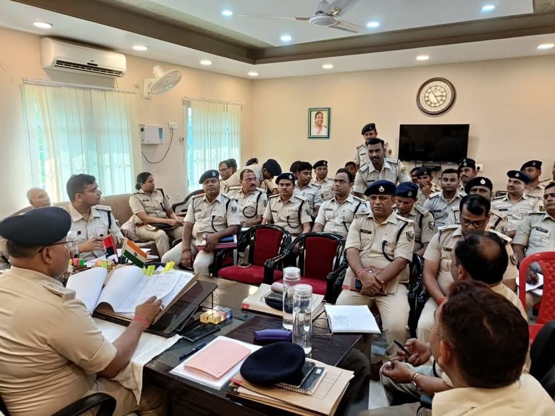 लंबित कांडों का करें शीघ्र निष्पादन : एसपी