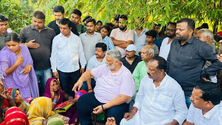 गहिलस्थान में भीषण अग्निकांड के पीड़ितों को सांसद ने दी राहत