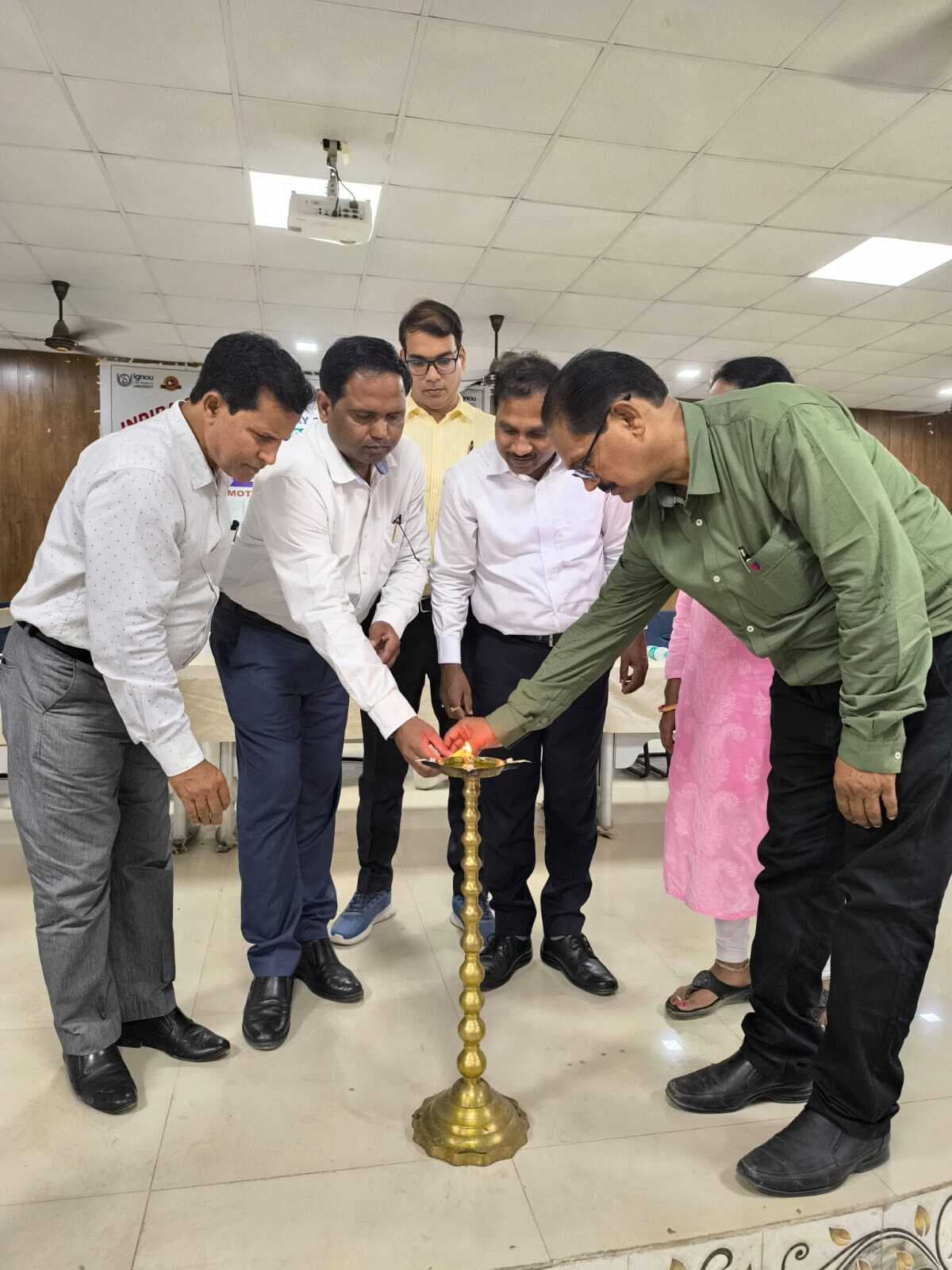 Madhubani News : आरके कॉलेज में इंडक्शन मीट का हुआ आयोजन